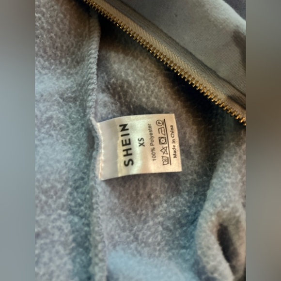 blue jacket - Picture 3 of 6